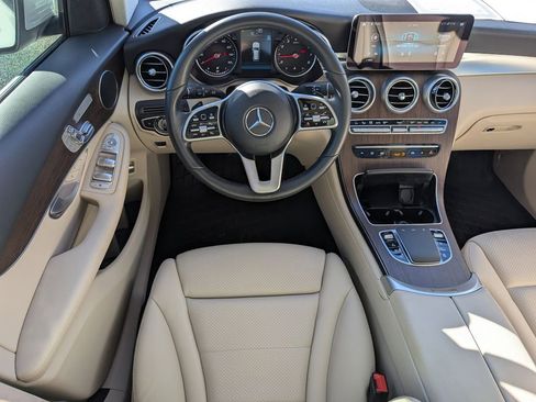 Used 2022 Mercedes-Benz GLC 300 4MATIC image 23