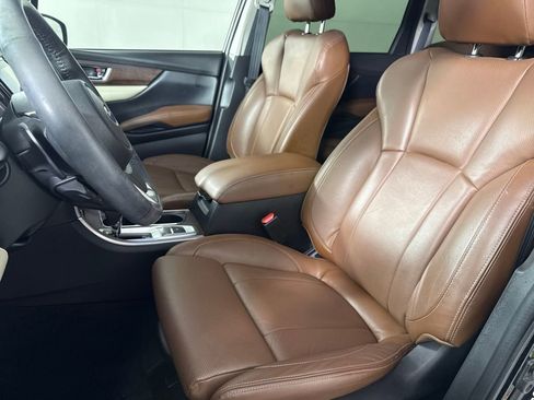 Used 2019 Subaru Ascent Touring w/ Popular Package #2 image 12