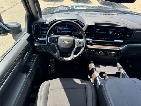 Used 2024 Chevrolet Silverado 3500 LT w/ Convenience Package AWD/4WD image 10