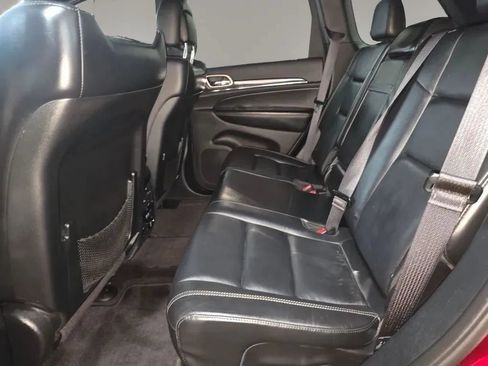 Used 2017 Jeep Grand Cherokee Limited AWD/4WD image 10