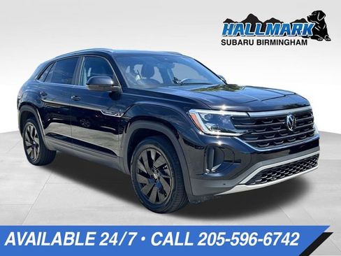 Used 2026 Volkswagen Atlas Cross Sport SE w/ Panoramic Sunroof Package AWD/4WD image 1