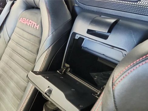 Used 2020 FIAT 124 Spider Abarth RWD image 35