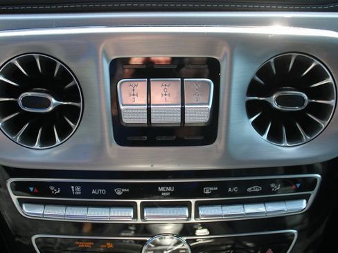 Certified 2022 Mercedes-Benz G 63 AMG 4MATIC image 39