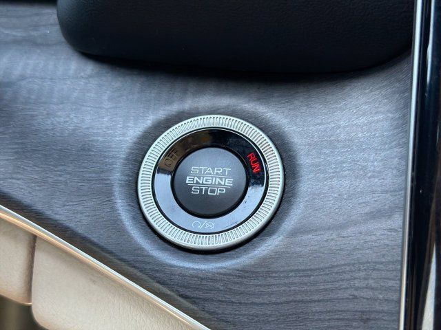 Used 2021 Jeep Grand Cherokee L Limited RWD image 18