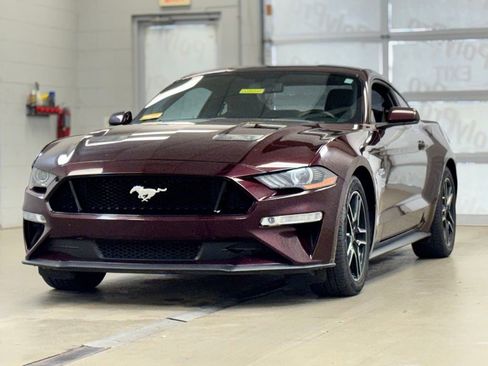 Used 2018 Ford Mustang GT RWD image 3