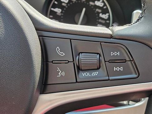Used 2019 Alfa Romeo Giulia Ti Sport w/ Quick Order Package 22S Sport AWD/4WD image 24