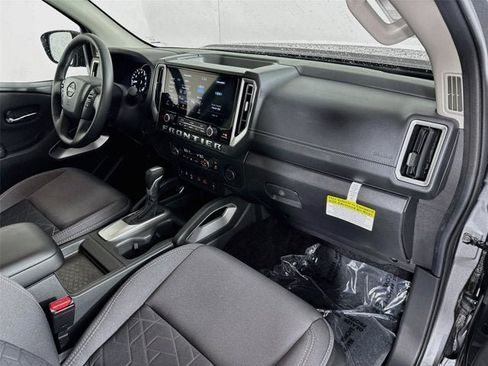 Used 2026 Nissan Frontier SV w/ SV Convenience Package RWD image 27