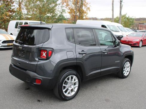 Used 2023 Jeep Renegade Latitude image 8