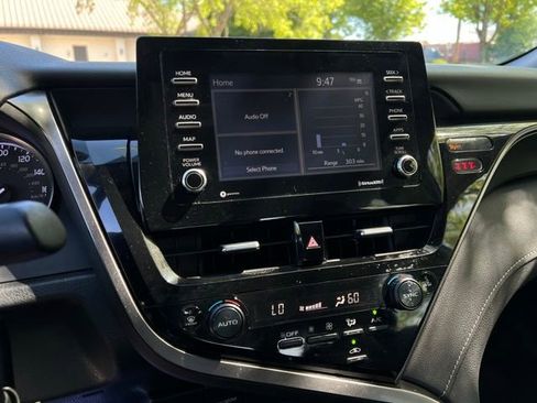 Used 2022 Toyota Camry SE FWD image 37