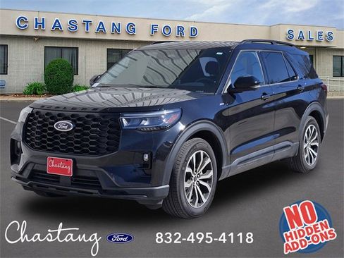 New 2025 Ford Explorer ST-Line w/ Premium Package image 1