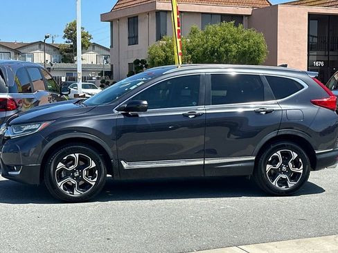 Used 2017 Honda CR-V Touring image 6