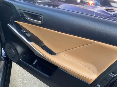 Used 2017 Lexus IS 300 IS 300 w/ Navigation System Package image 21