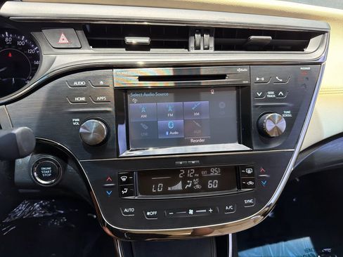 Used 2016 Toyota Avalon XLE FWD image 20