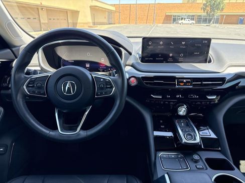 Used 2024 Acura MDX SH-AWD w/ Technology Package image 18