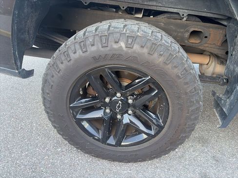 Used 2020 Chevrolet Silverado 1500 Custom Trail Boss image 8