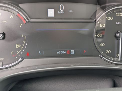 Certified 2020 Cadillac XT4 Premium Luxury w/ Cold Weather Package AWD/4WD image 11