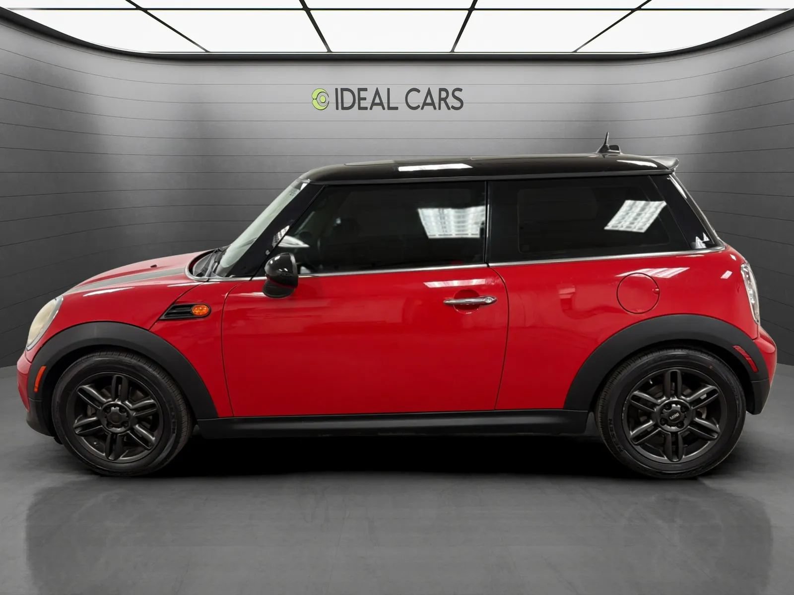 Used 2011 MINI Cooper Hardtop FWD image 8