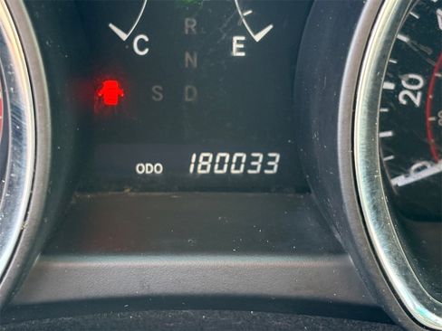 Used 2012 Toyota Highlander FWD image 16