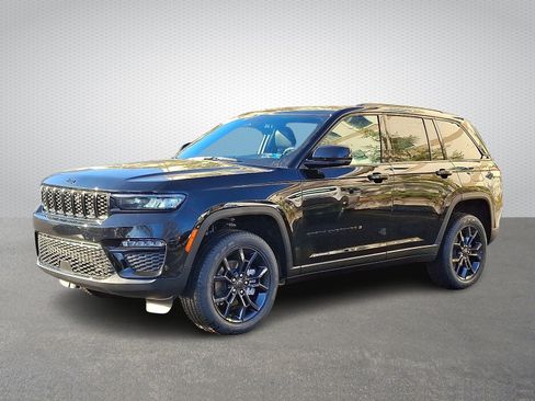 New 2025 Jeep Grand Cherokee Limited image 3
