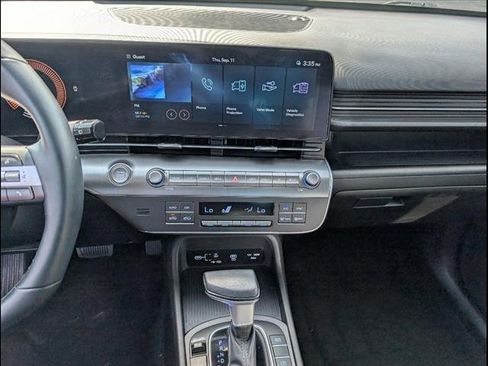 Used 2025 Hyundai Kona SEL image 10