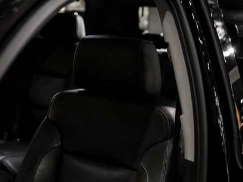 Used 2020 GMC Yukon SLT w/ Open Road Package image 30