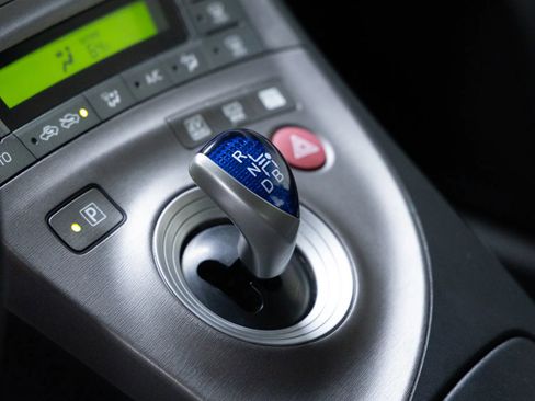 Used 2013 Toyota Prius Two image 22