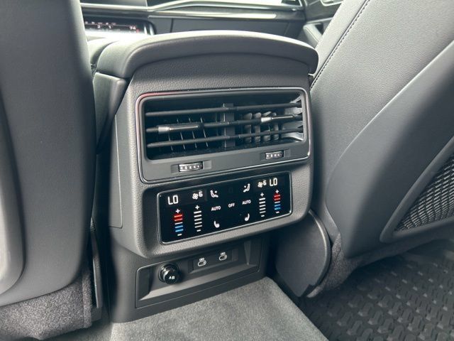 Used 2026 Audi Q7 3.0T Premium Plus w/ Premium Plus Package AWD/4WD image 25