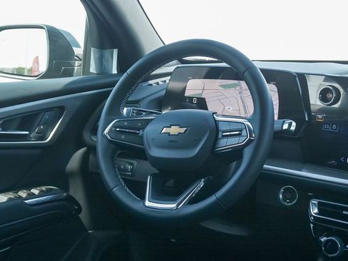 New 2026 Chevrolet Traverse LT w/ Driver Confidence Package AWD/4WD image 14