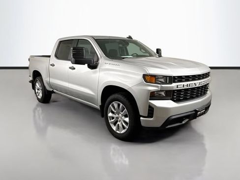 Used 2022 Chevrolet Silverado 1500 Custom w/ Safety Confidence Package AWD/4WD image 1