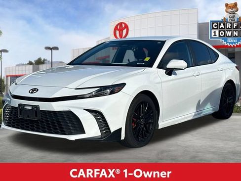 Used 2025 Toyota Camry SE FWD image 2