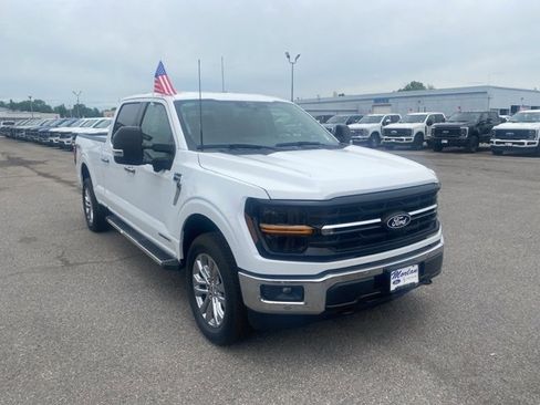 New 2025 Ford F150 XLT w/ Equipment Group 302A MID image 8