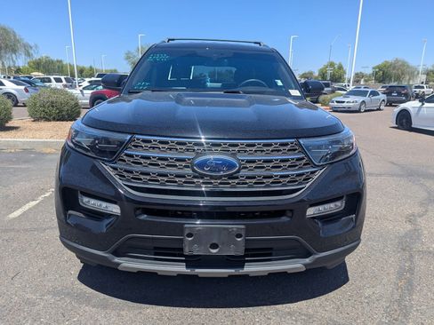 Used 2022 Ford Explorer King Ranch w/ Premium Technology Package RWD image 2