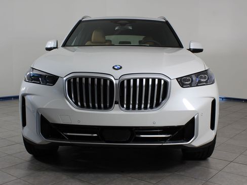New 2026 BMW X5 xDrive40i w/ Premium Package image 6