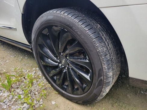 Used 2021 Lincoln Navigator L Reserve RWD image 7