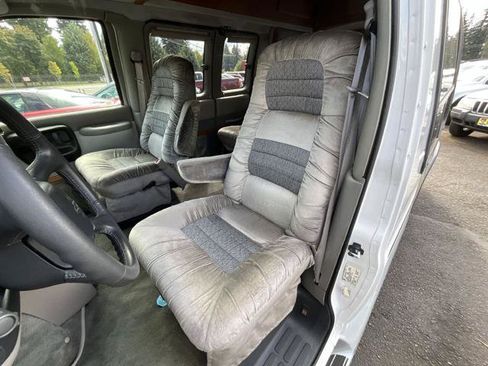 Used 1998 Chevrolet Express 1500 RWD image 7