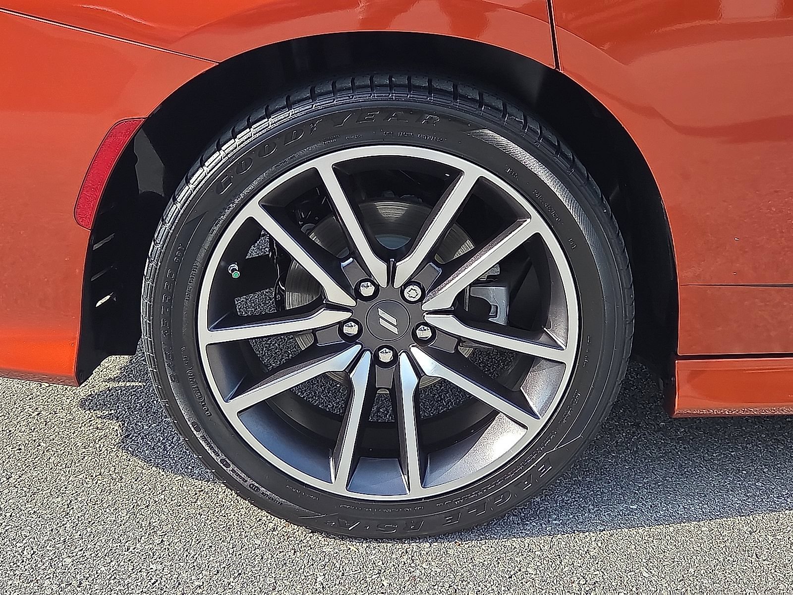 Used 2023 Dodge Charger R/T w/ Plus Group RWD image 7