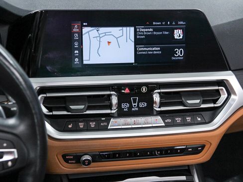 Certified 2023 BMW 430i Convertible w/ Convenience Package image 20