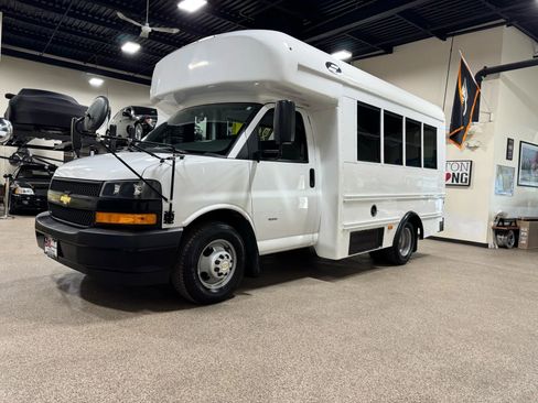 Used 2019 Chevrolet Express 3500 w/ School Bus Package image 12
