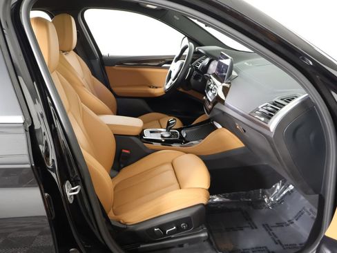 Used 2024 BMW X4 xDrive30i AWD/4WD image 34