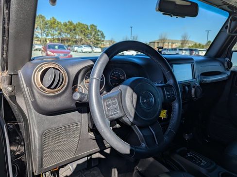 Used 2017 Jeep Wrangler 75th Anniversary image 12