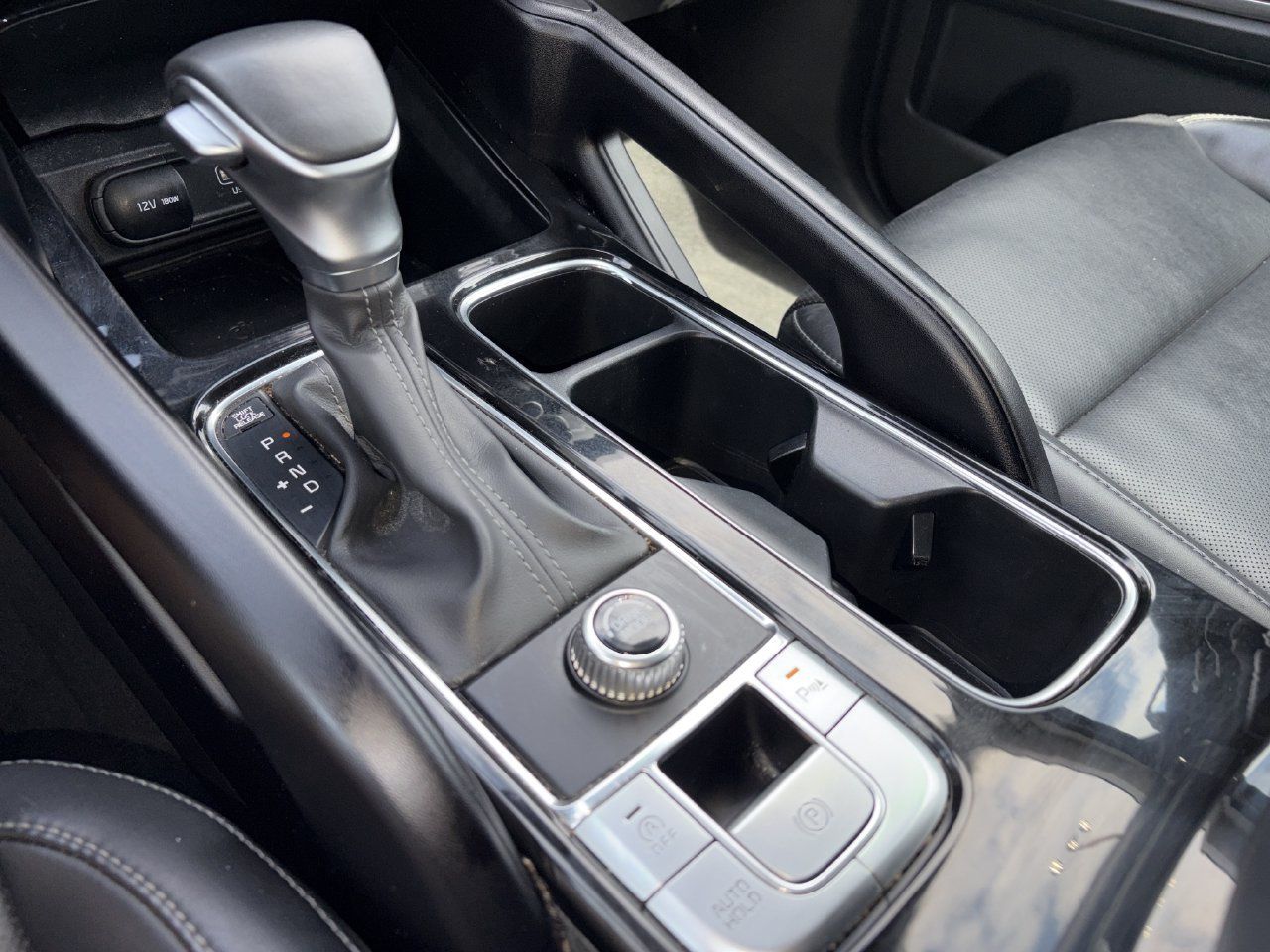 Used 2025 Kia Telluride S FWD image 9