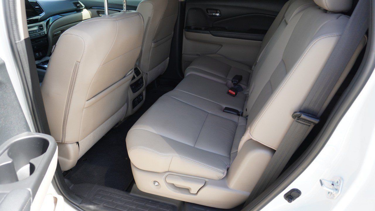 Used 2022 Honda Pilot Touring image 10