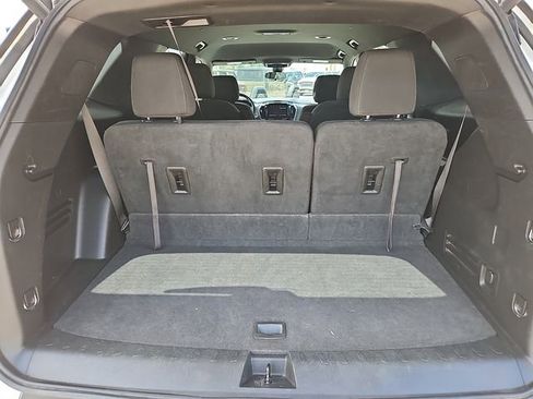 Used 2023 Chevrolet Traverse LT AWD/4WD image 10