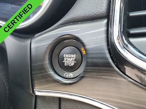 Used 2022 Jeep Grand Cherokee Limited image 18