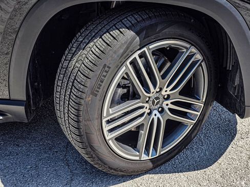 New 2026 Mercedes-Benz GLS 450 4MATIC image 7