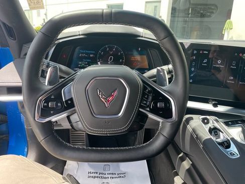 Used 2025 Chevrolet Corvette Stingray Preferred Cpe w/ 2LT RWD image 14