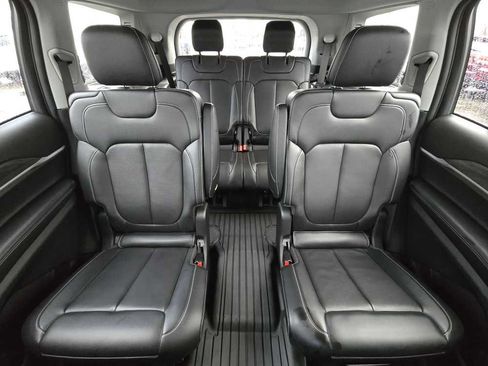 Used 2022 Jeep Grand Cherokee L Limited image 18