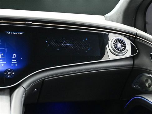 Used 2023 Mercedes-Benz EQS 580 4MATIC SUV image 27