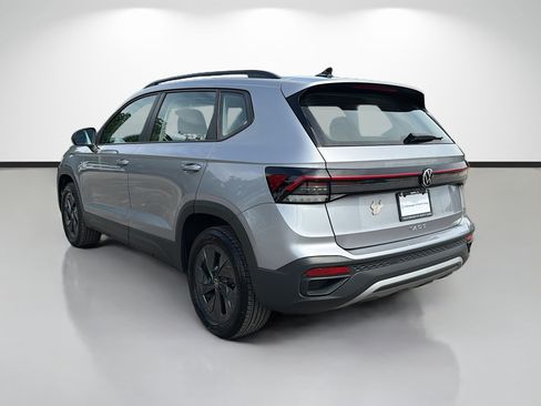 Used 2025 Volkswagen Taos S FWD image 5