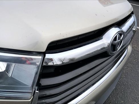 Used 2015 Toyota Highlander Limited image 27